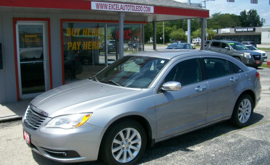 2014 Chrysler 200 Limited