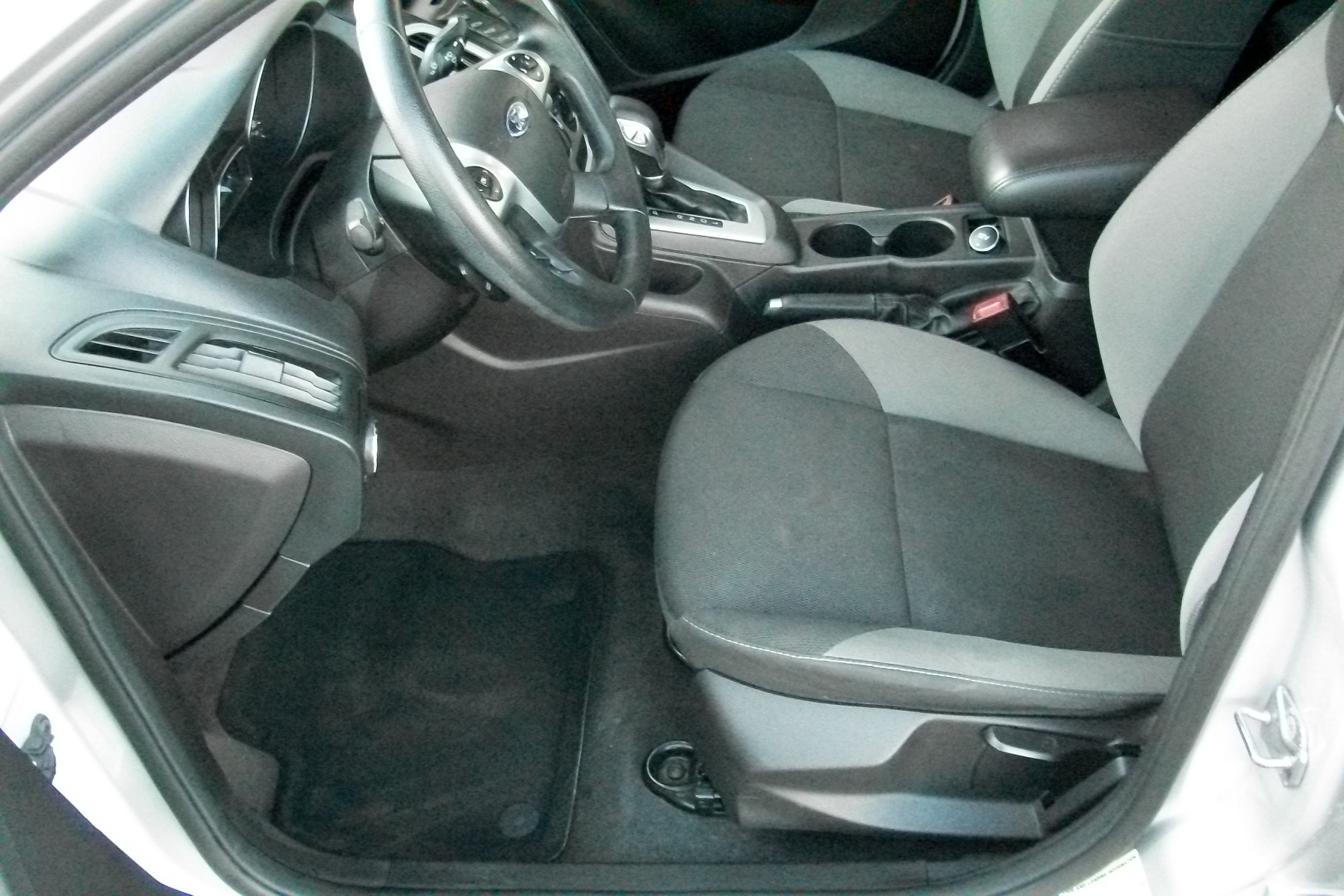 2014 Ford Focus SE Sedan