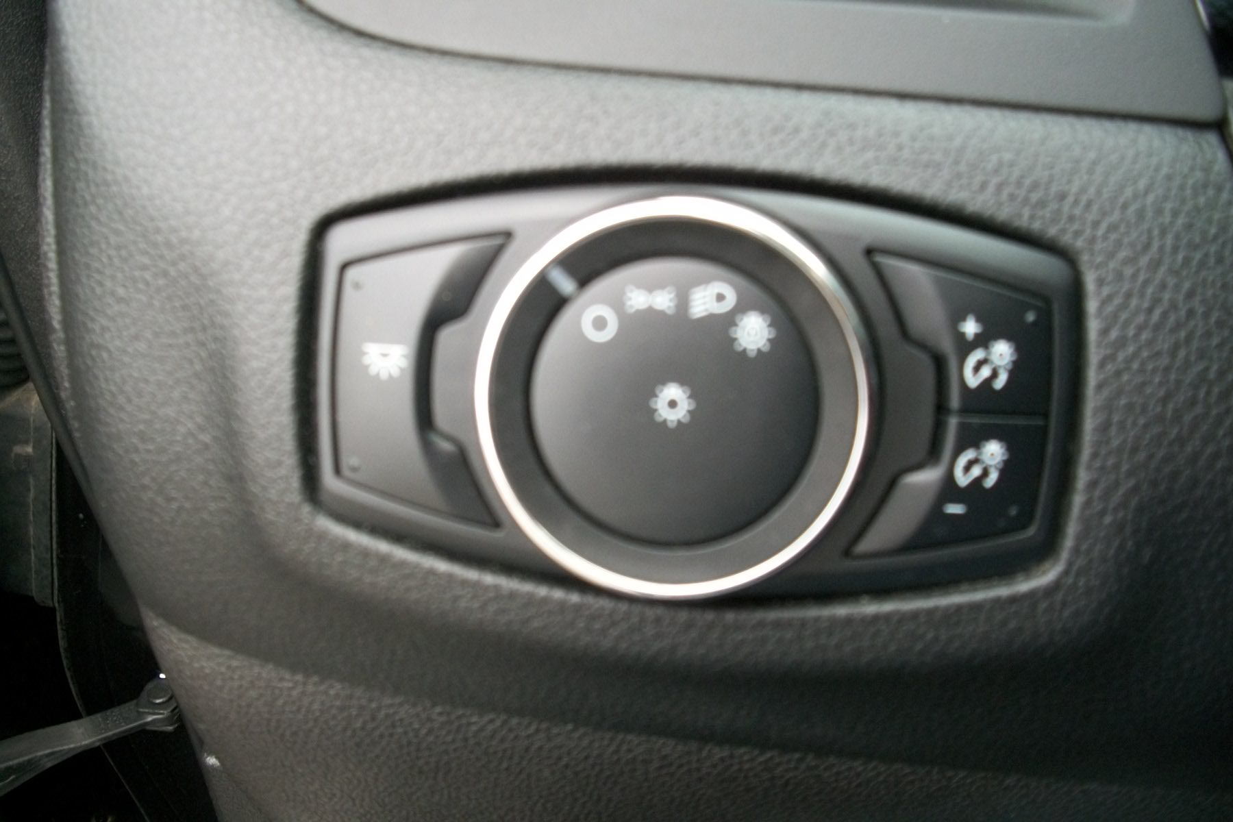 2013 Ford Edge SE
