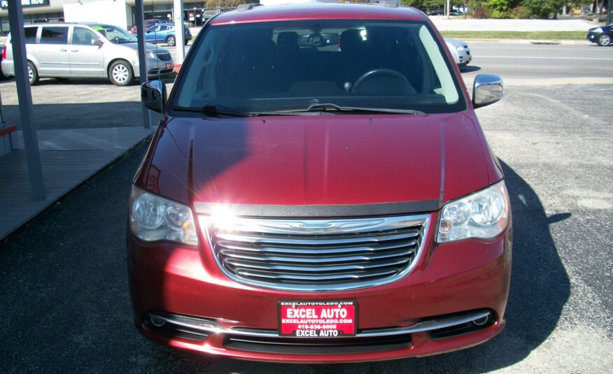 2014 Chrysler Town & Country Touring-L 30th Anniversary Edition