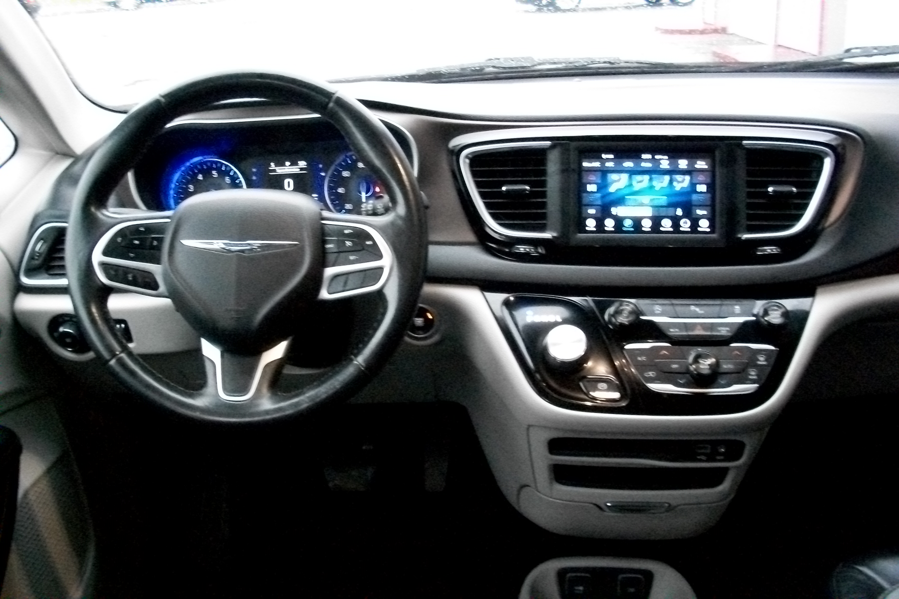 2018 Chrysler Pacifica Touring-L