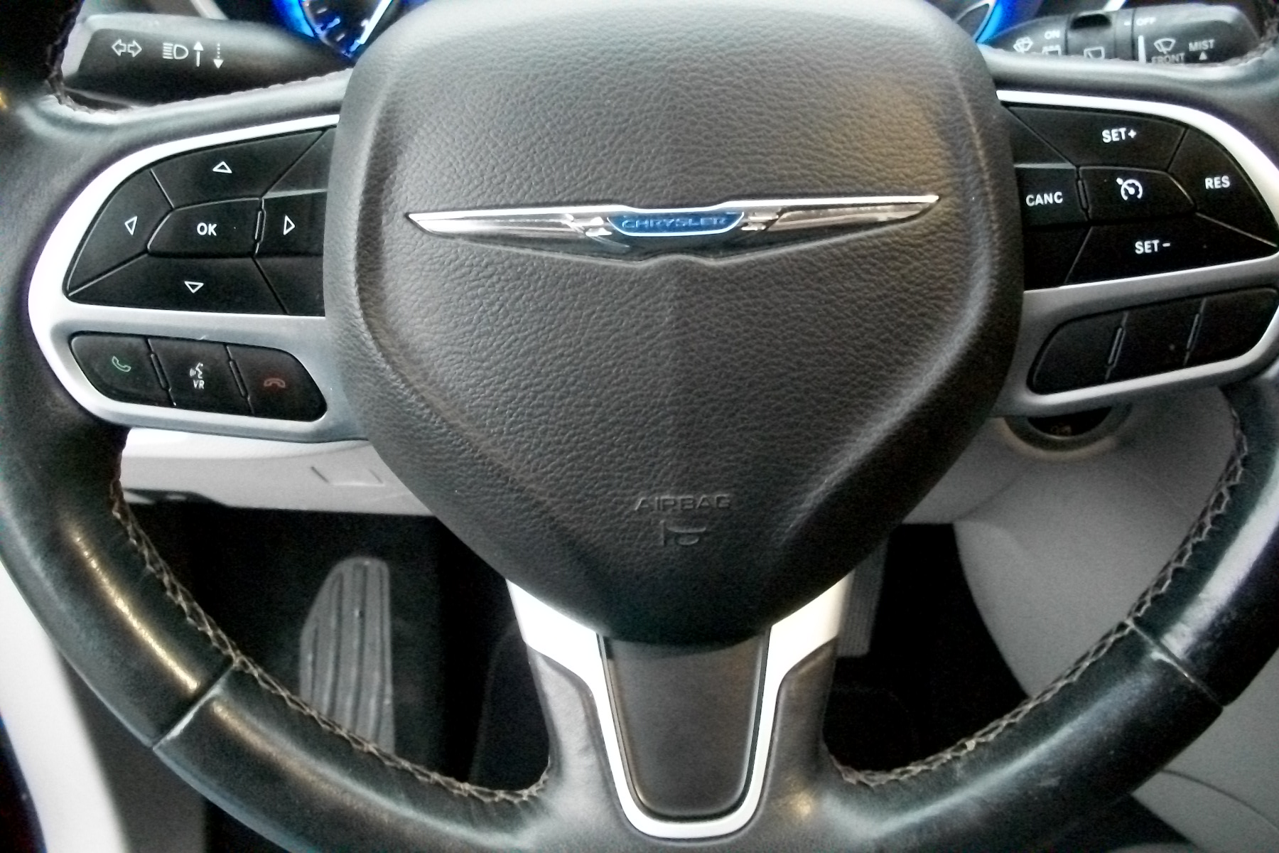 2018 Chrysler Pacifica Touring-L