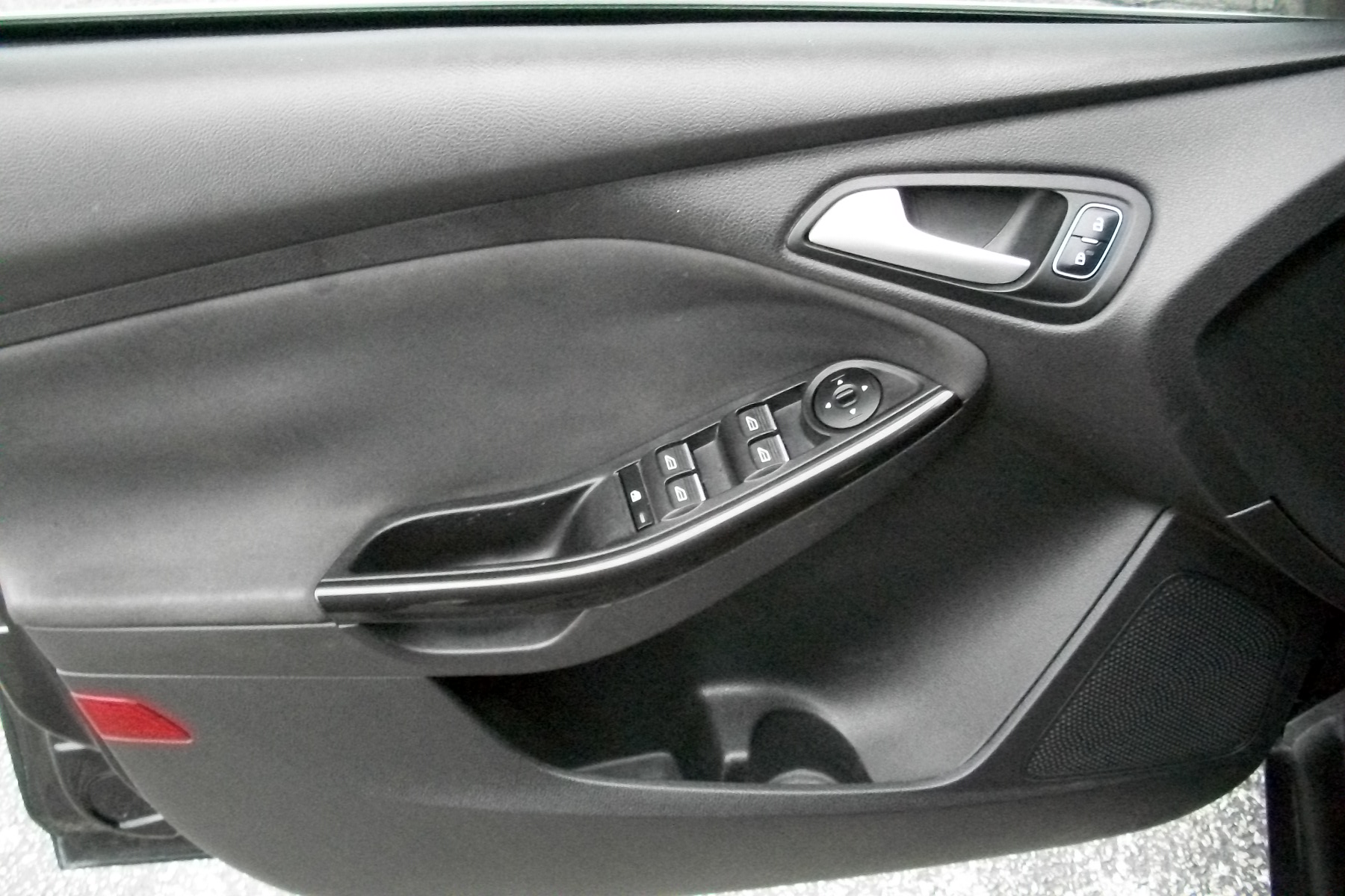 2017 Ford Focus Titanium Sedan