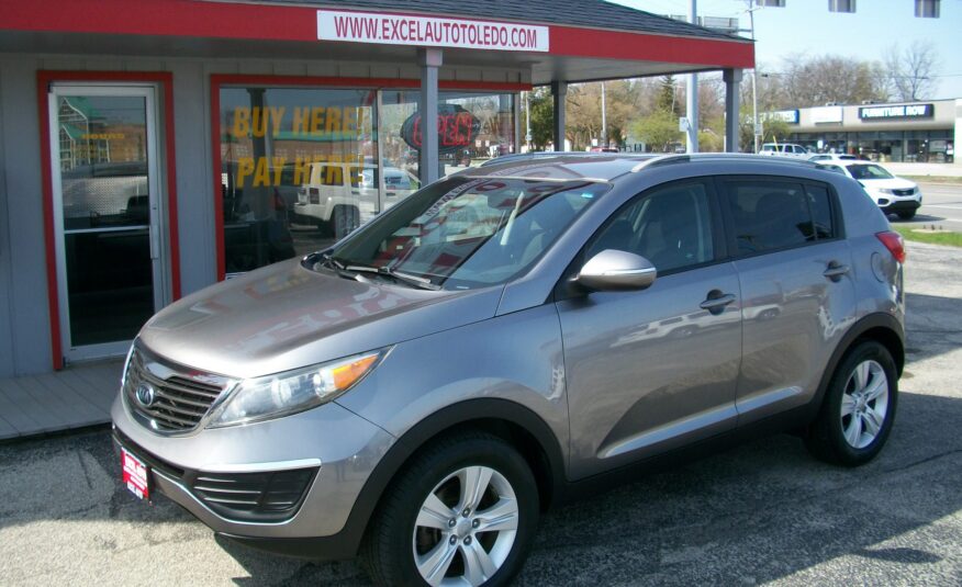 2012 Kia Sportage 2.4 LX AT's photo