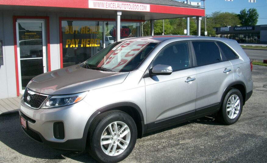 2014 Kia Sorento LX AT's photo