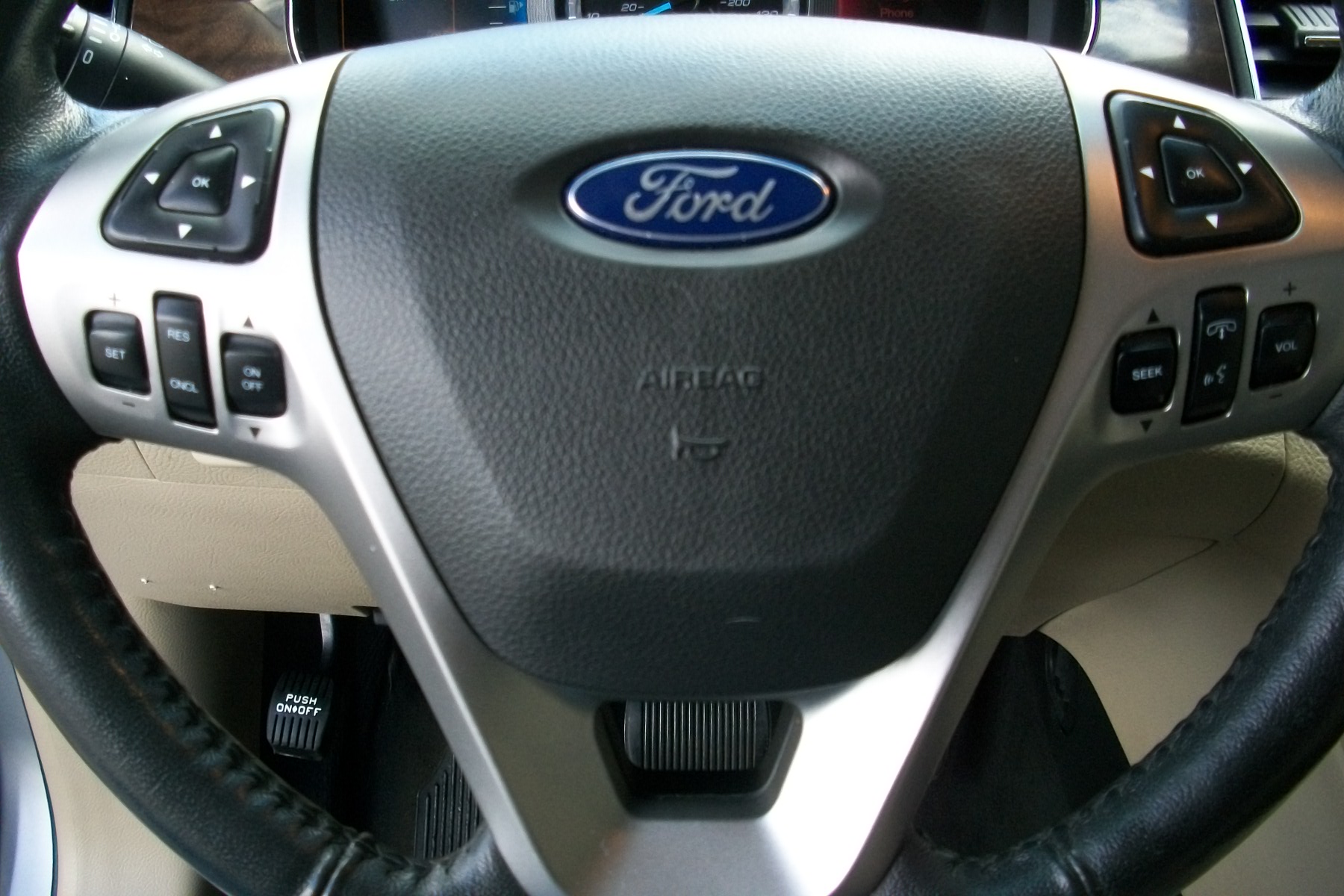 2019 Ford Taurus Limited