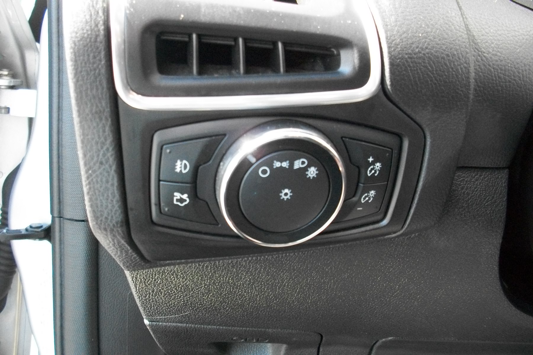 2014 Ford Focus Titanium Hatch