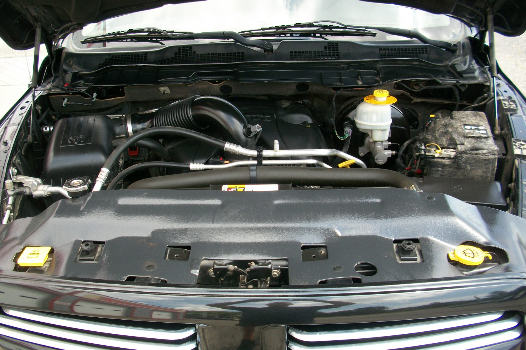 2015 RAM 1500 Sport Crew Cab SWB 4WD