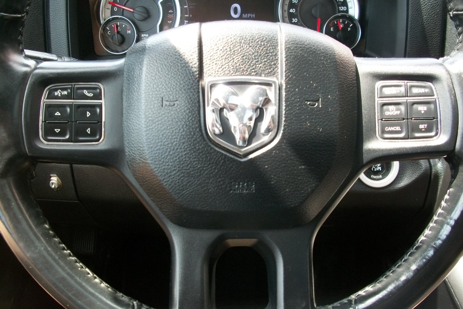 2015 RAM 1500 Sport Crew Cab SWB 4WD