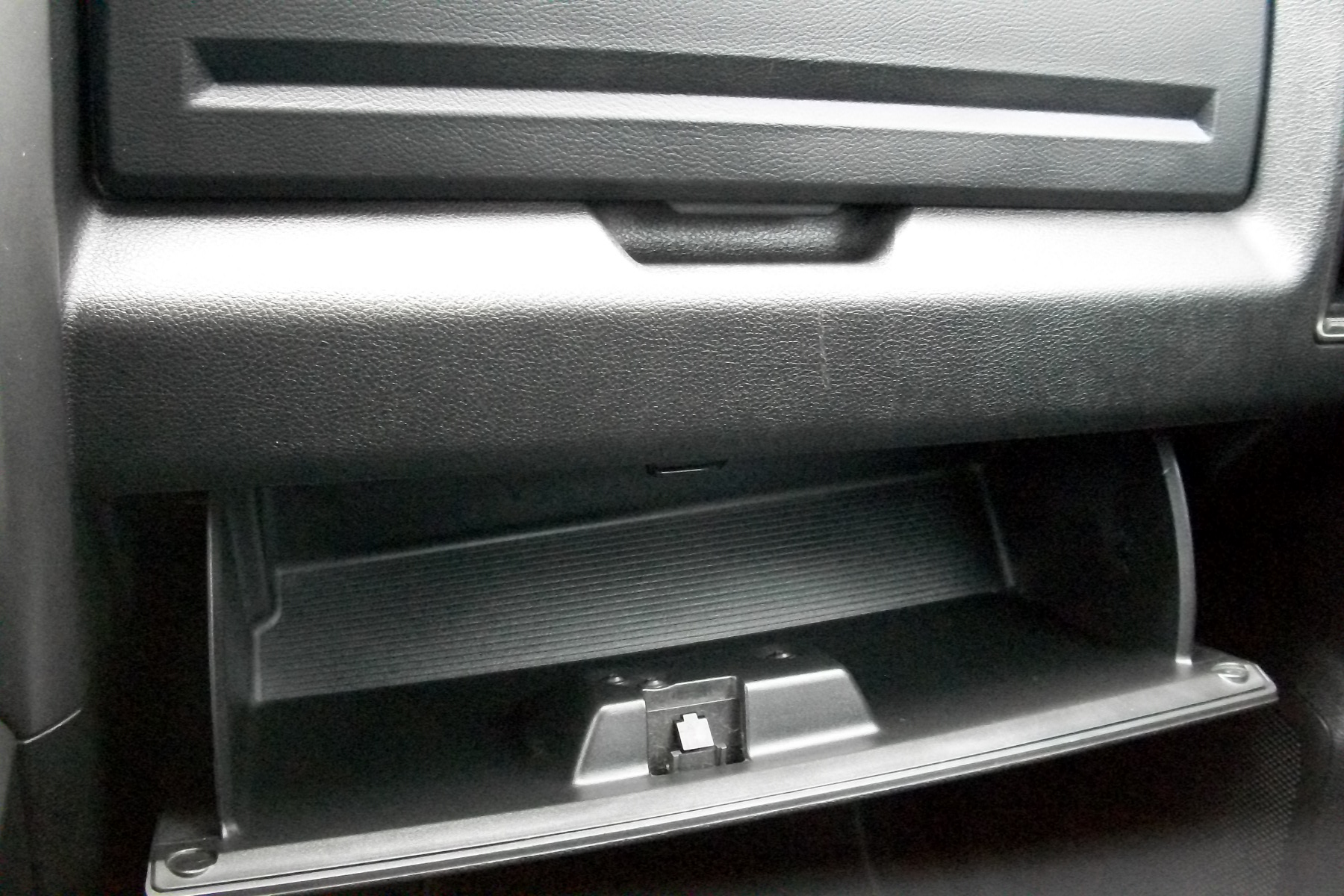 2015 RAM 1500 Sport Crew Cab SWB 4WD