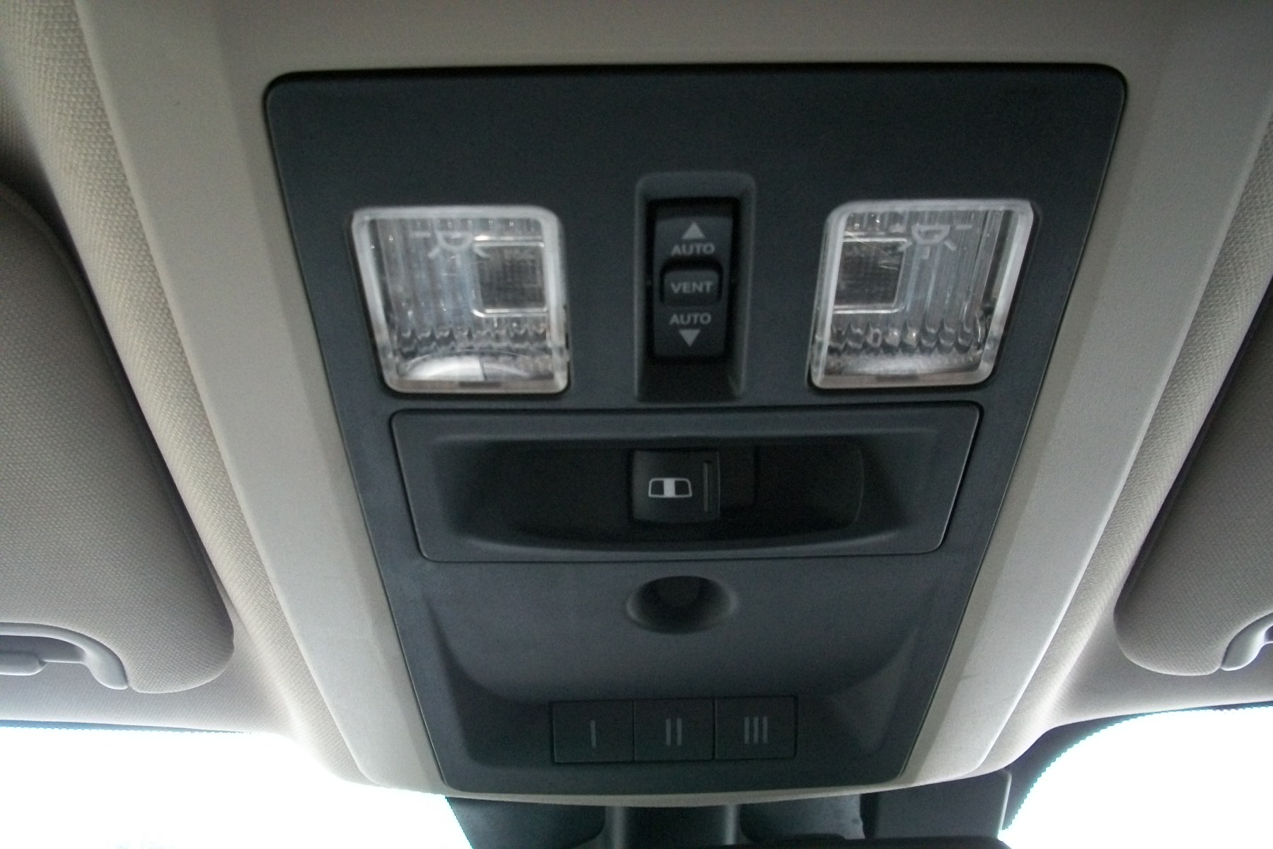2015 RAM 1500 Sport Crew Cab SWB 4WD