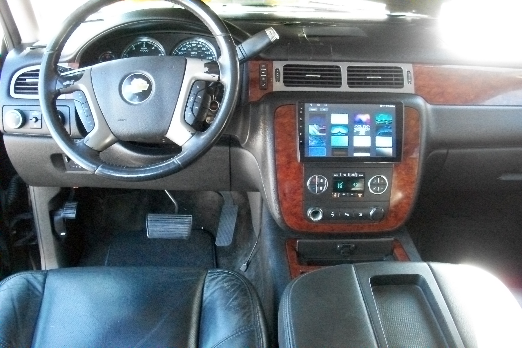 2011 Chevrolet Suburban LTZ 1500 4WD