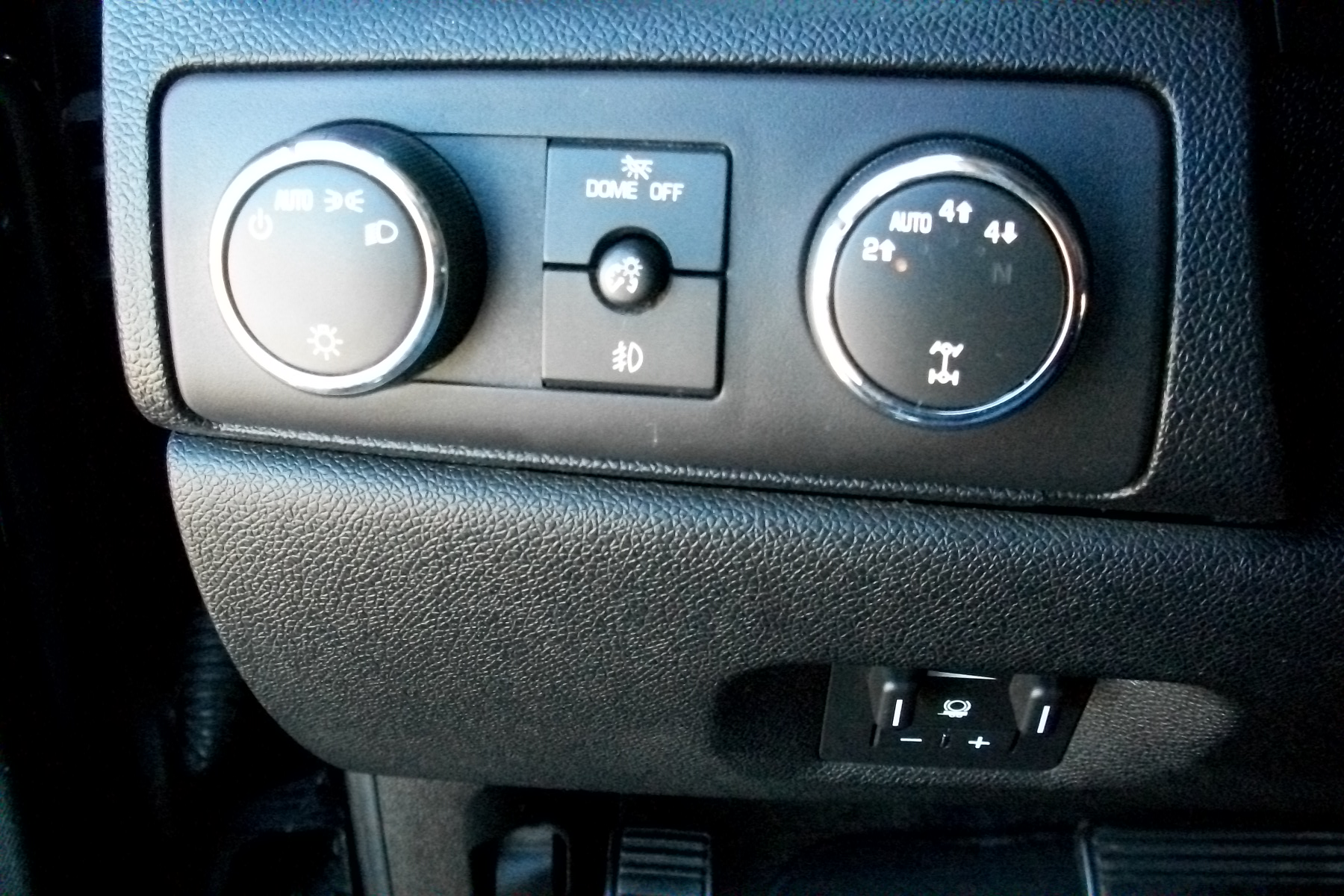 2011 Chevrolet Suburban LTZ 1500 4WD